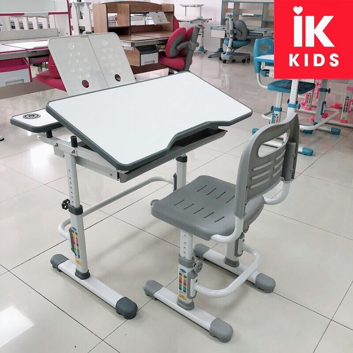 Bao nhiêu tuổi nên bắt đầu dùng bàn học chống gù chống cận cho trẻ? – Nền tảng cho tương lai khỏe mạnh