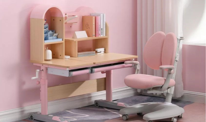 Bao nhiêu tuổi nên bắt đầu dùng bàn học chống gù chống cận cho trẻ? – Nền tảng cho tương lai khỏe mạnh