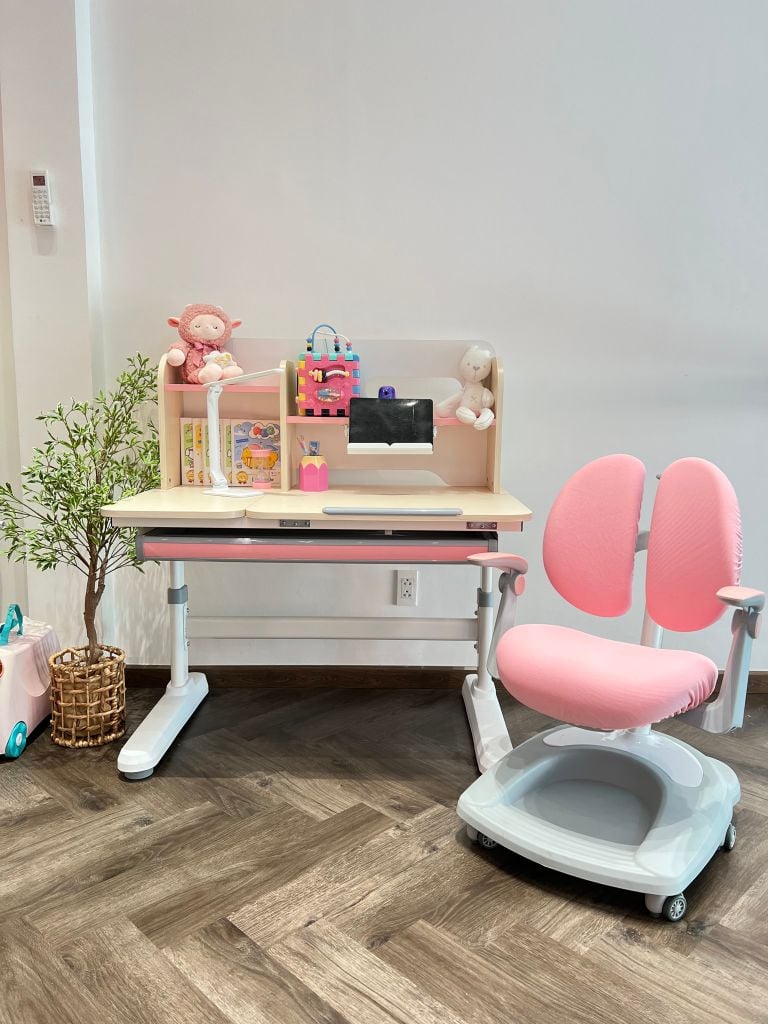 Góc Nghiêng – Thiết kế Bàn Học Chống Gù, Chống Cận Xây Dựng Tương Lai Khỏe Mạnh